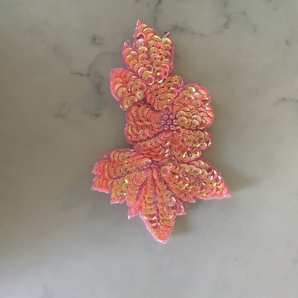 Assorted Costume Hair Accessories - Picture 7 of 9